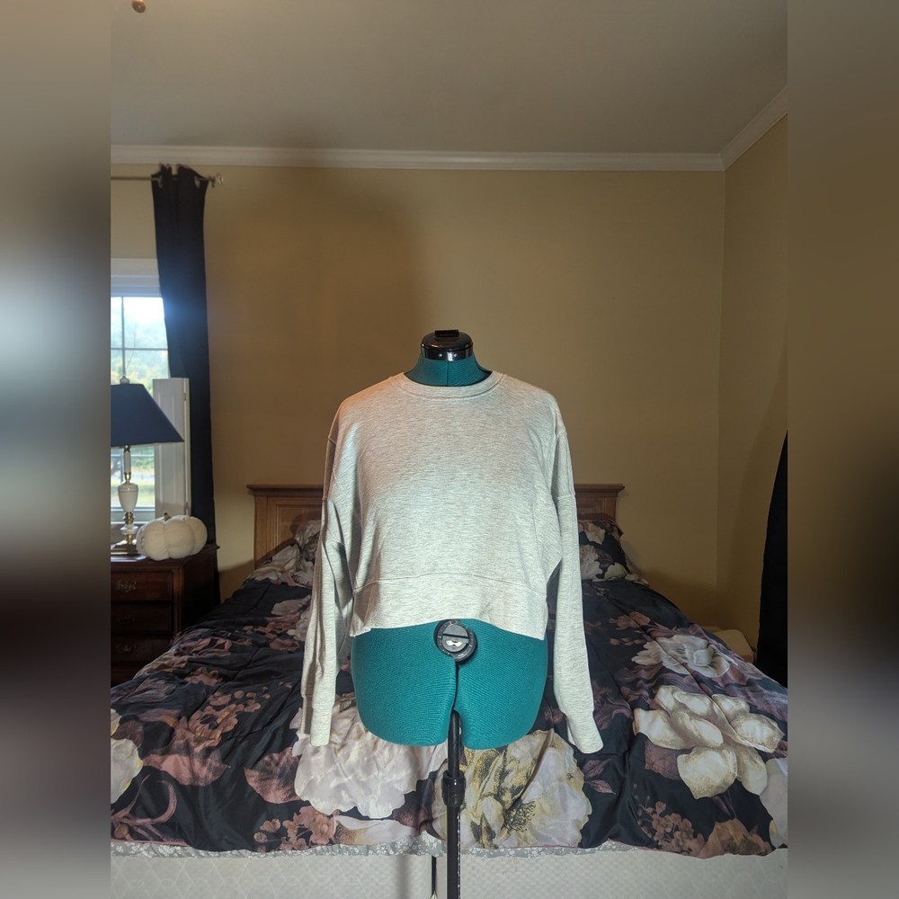 Yogalicious - Cropped Sweatshirt